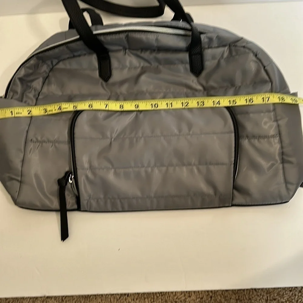 DSW Duffle Bag Front Pockets Side Open Pockets Gray
